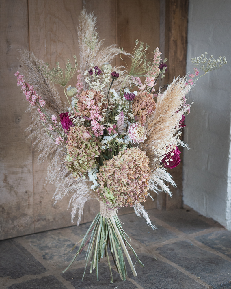 Dried flower bouquet